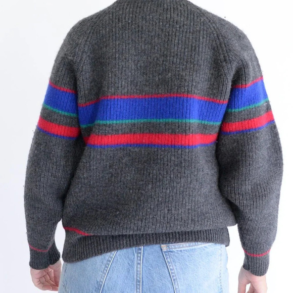 Vintage Gant The Rugger Grey w Blue Red Striped  100% Wool Crewneck Sweater L - Picture 3 of 11